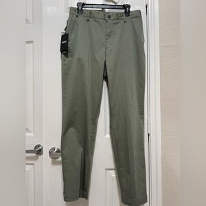 Hugo Boss P-Penn-W-CW-232F relaxed-fit trousers in Open Green (Size 36 R).